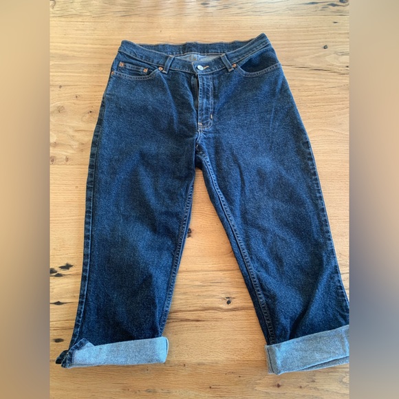 Old Navy Denim - Old Navy Cropped Jeans Midrise  Slit Hem Dark Wash Blue Women’s 6? (See pics) pr